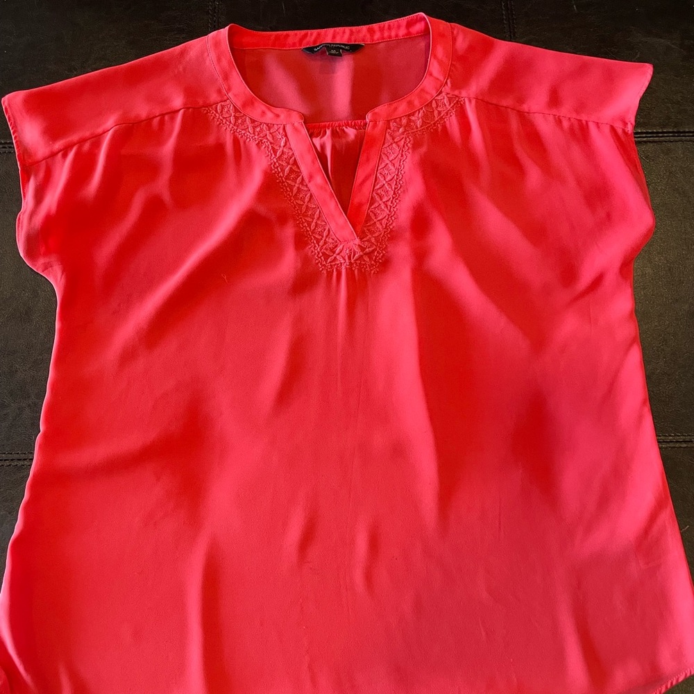 Banana Republic blouse in beautiful coral color